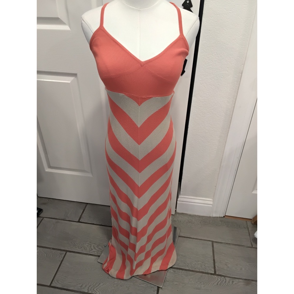 Bebe Chevron Striped Maxi Dress Coral Beige V-Neck Cross Back 90EAM1019500